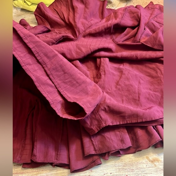 So.Very.Loved, Burgundy Twirlable Pleats, Mini Skort,Excellent Condition,Size S - Picture 5 of 9